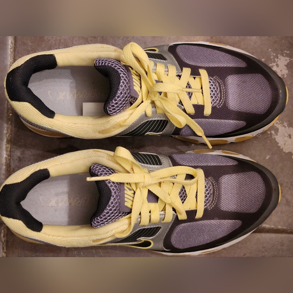 Women size 9 gray and neon shoes  .Wore once